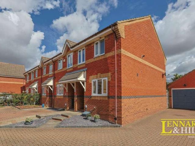 House for sale in The Bonners, Stanford-le-hope