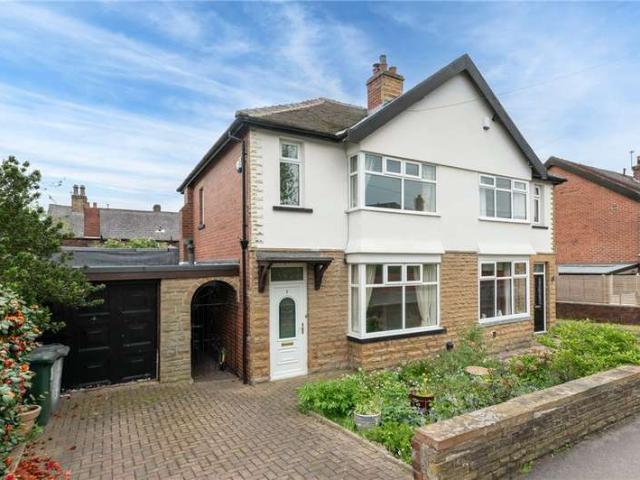 House for sale in Hanging Heaton, Dewsbury