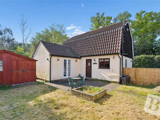 House for sale in Coxtie Green, Navestock Side