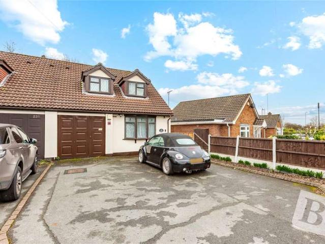 House for sale in Hutton Mount, Navestock Side