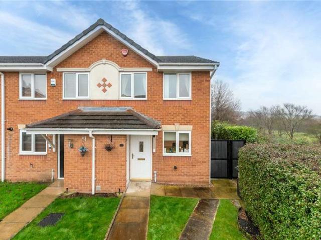 House for sale in Dewsbury, West Yorkshire