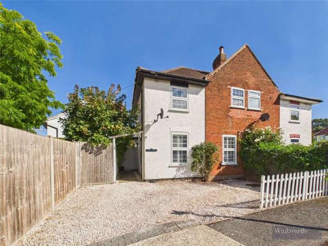 House for sale in Royal Borough of Kingston upon Thames, Greater London