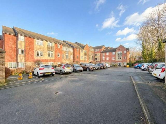 House for sale in Hyde, Tameside