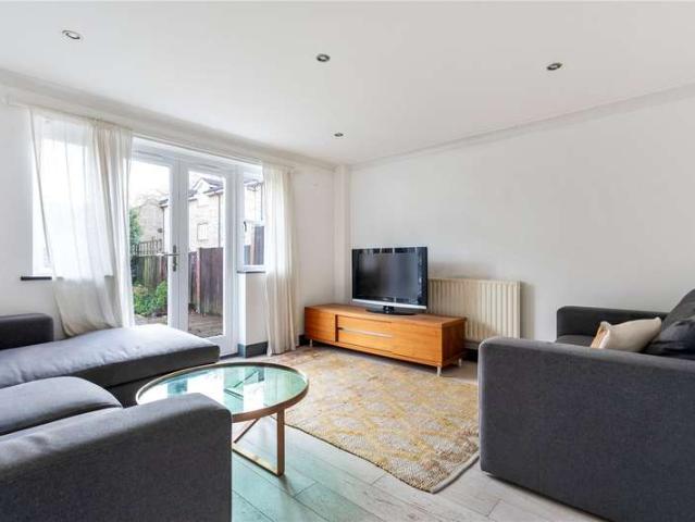 House for sale in Hackney Wick, Greater London