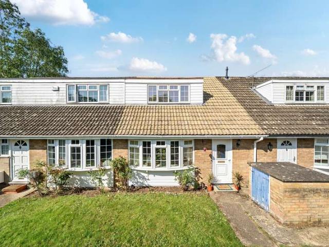 House for sale in Horsell, Woking