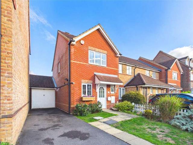 House for sale in Leavesden, Three Rivers