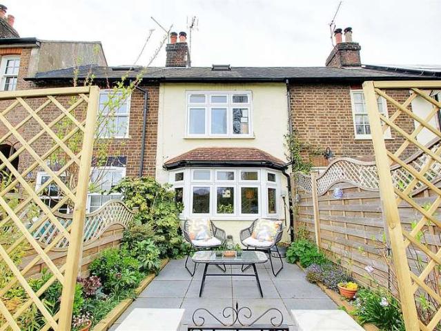 House for sale in Nettleden with Potten End, Pouchen End