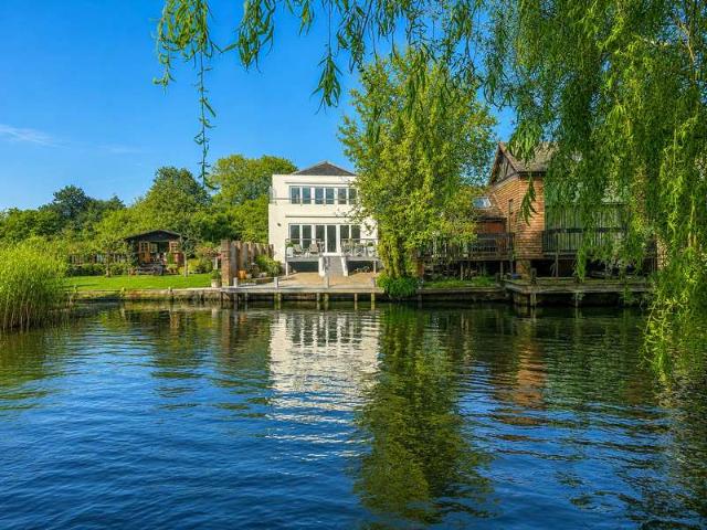 House for sale in Purewell, Christchurch