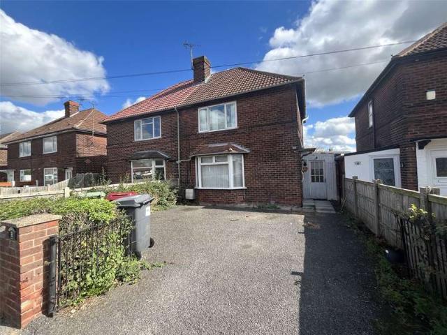 House for sale in Elmton, East Midlands