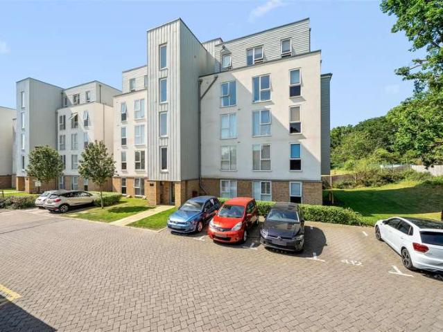 Apartment for sale in Bleriot Gate, Runnymede
