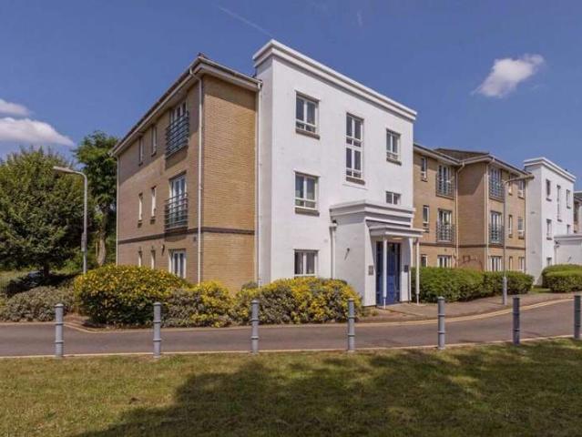 House for sale in Colnbrook with Poyle, Slough