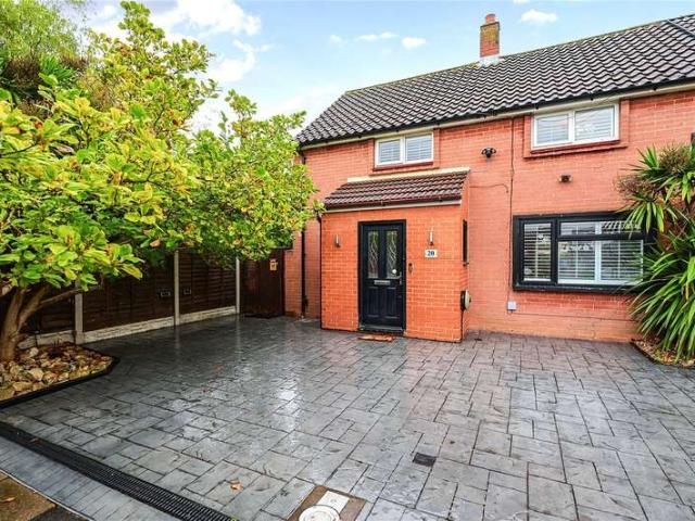 House for sale in Stanwell, Spelthorne