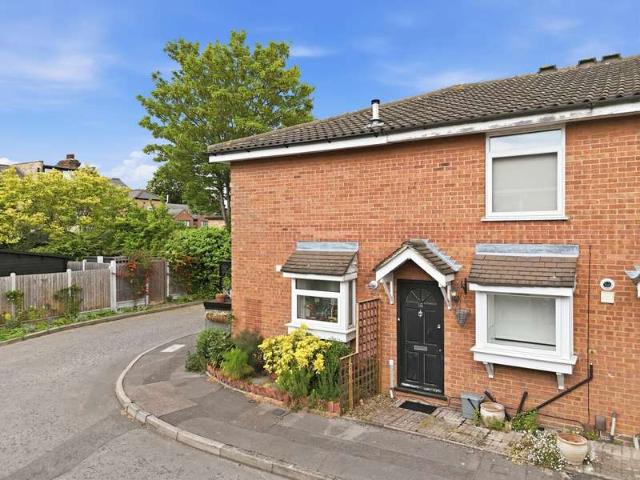 House for sale in Wanstead, Greater London