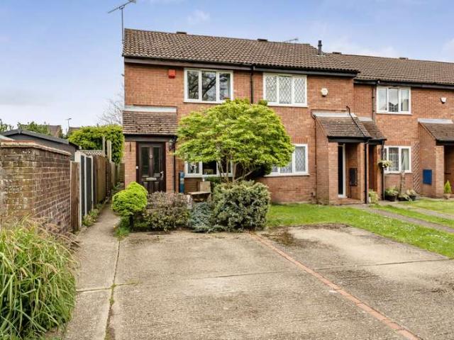 House for sale in Martin's Heron, Winkfield
