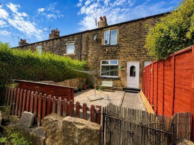 House for sale in Riddlesden, West Yorkshire