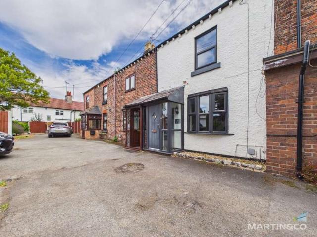 House for sale in Overchurch Hill, Upton