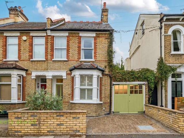 House for sale in London Borough of Bromley, Greater London