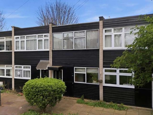 House for sale in Wanstead, Greater London