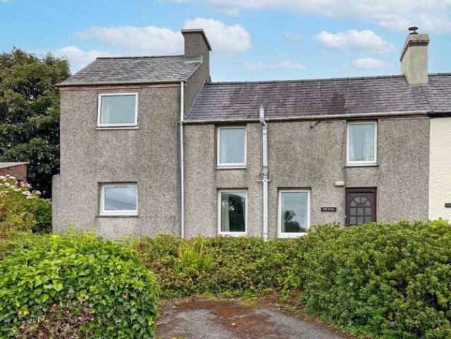 House for sale in Penysarn, Wales