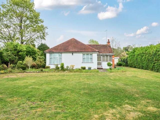 House for sale in Pachesham Park, Surrey