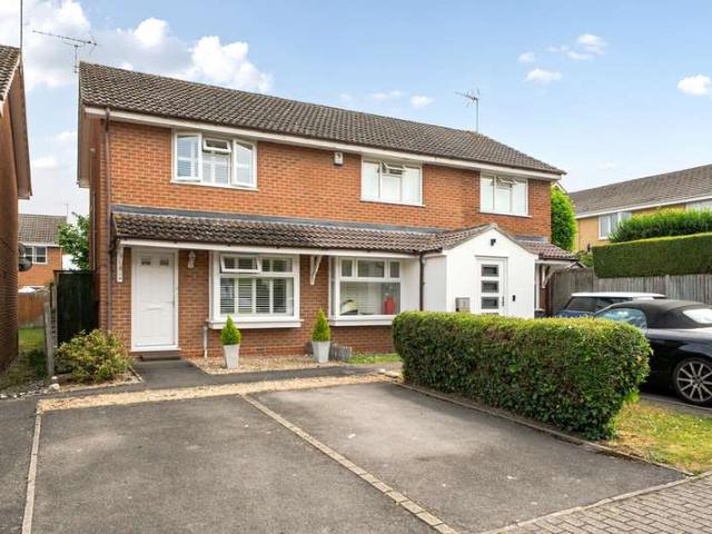 House for sale in Row Town, Surrey