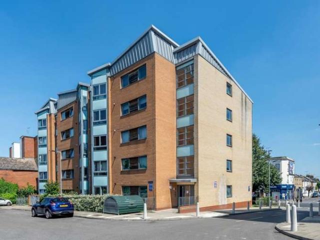 House for sale in Stamford Hill, Greater London