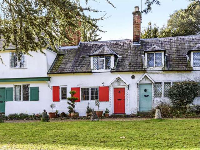 House for sale in Shalford, Westborough
