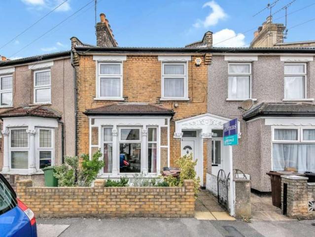 House for sale in Greater London