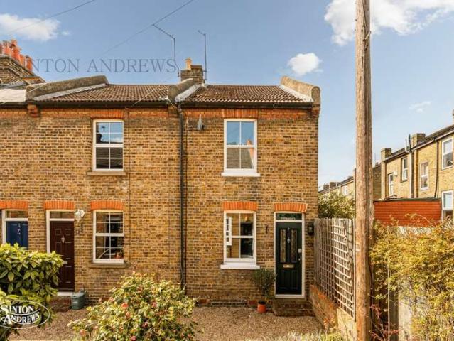 House for sale in London Borough of Ealing, Greater London