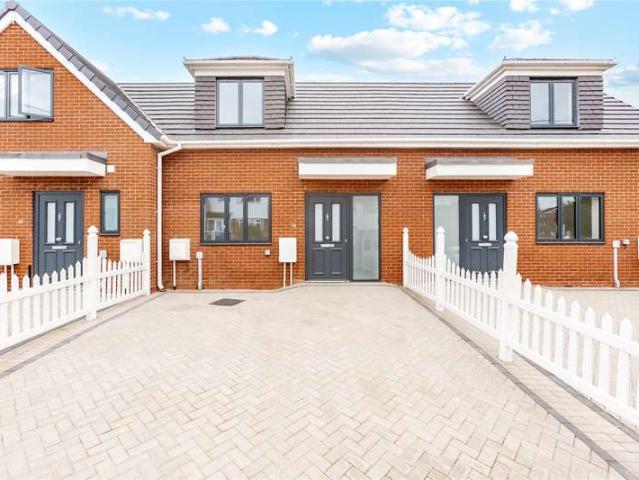House for sale in London Borough of Havering, Greater London