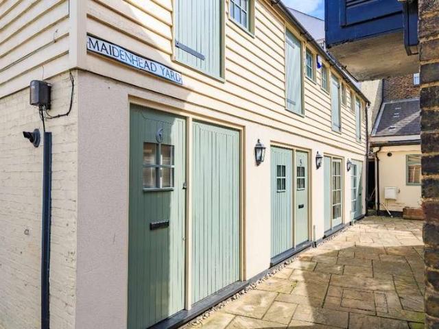 House for sale in Hertford, Colliers End