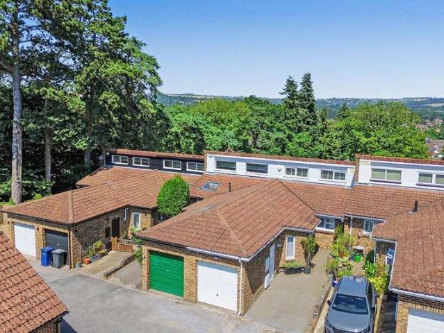 House for sale in Frith Hill, Fole