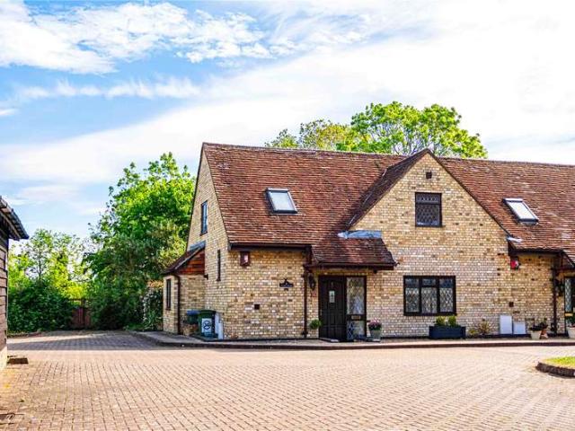 House for sale in Edlesborough, Buckinghamshire