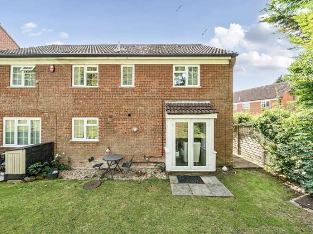House for sale in Dunstable, Central Bedfordshire