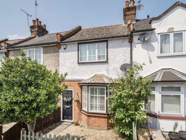 House for sale in Pinner, Greater London