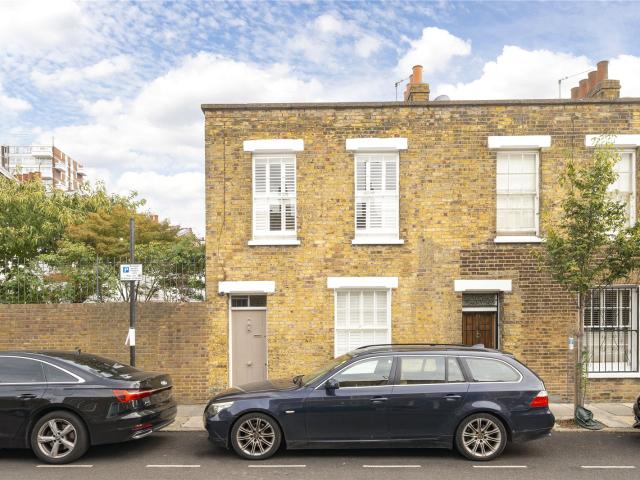 House for rent in Ratcliffe, Greater London