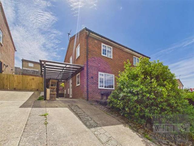 House for sale in West Marina, Guestling Green