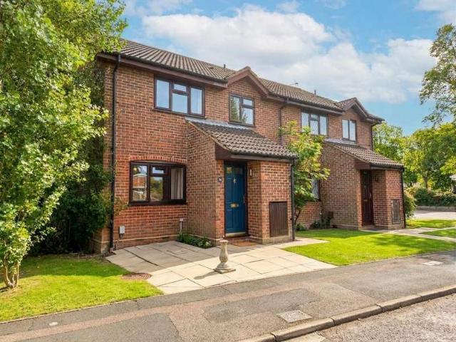 House for sale in Shawfield, Guildford