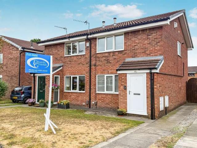 House for sale in Burtonwood and Westbrook, Warrington