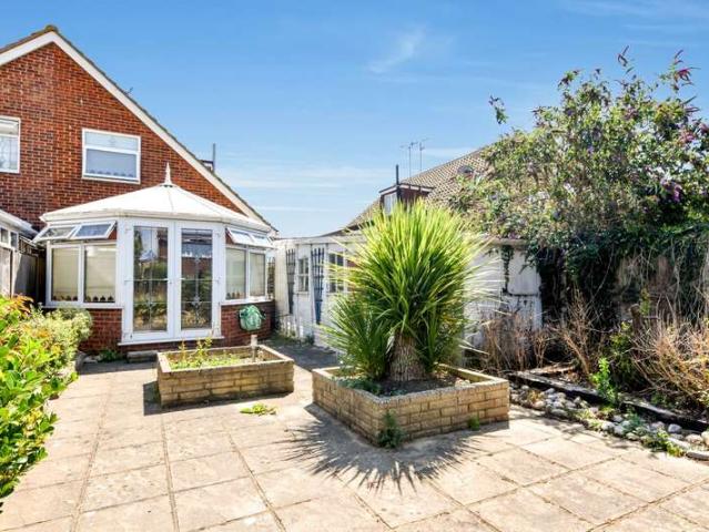 House for sale in North Shoebury, Alton Barnes