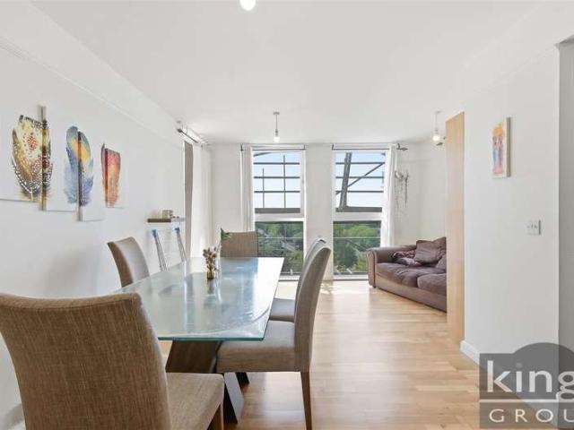 House for sale in Hale Village, Tottenham Hale