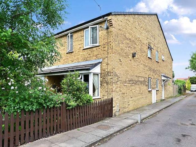 House for sale in Ashford Common, Lower Halliford