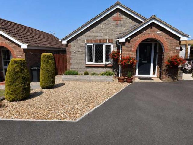 Bungalow for sale in Redcliffe Bay, Portishead