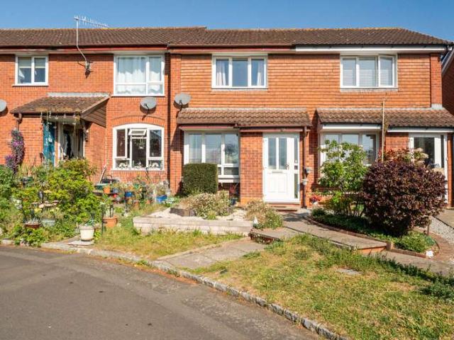 House for sale in Fole, Surrey