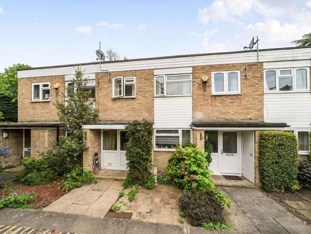 House for sale in Northwood, Greater London