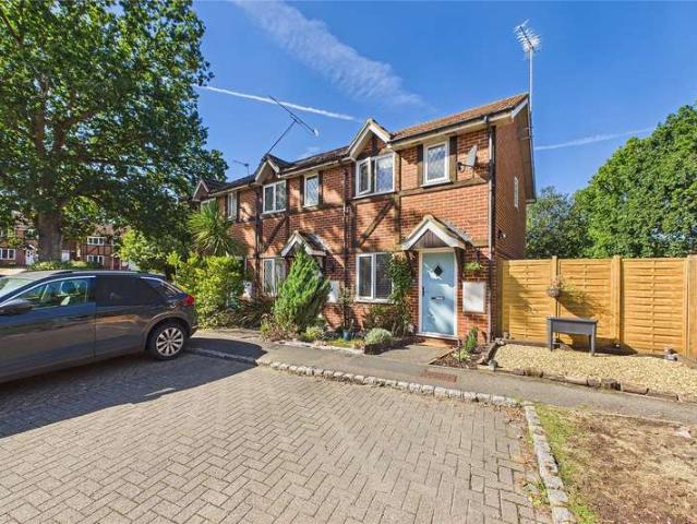 House for sale in Lightwater, Surrey Heath