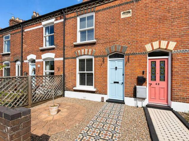 House for sale in New Catton, East Bank