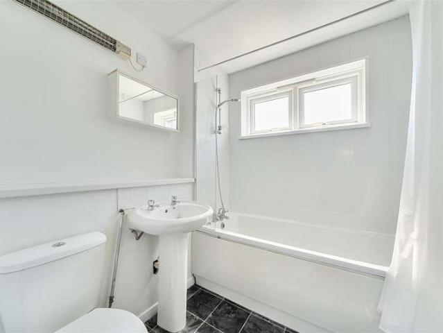 Flat for sale in Providence Place, Midsomer Norton