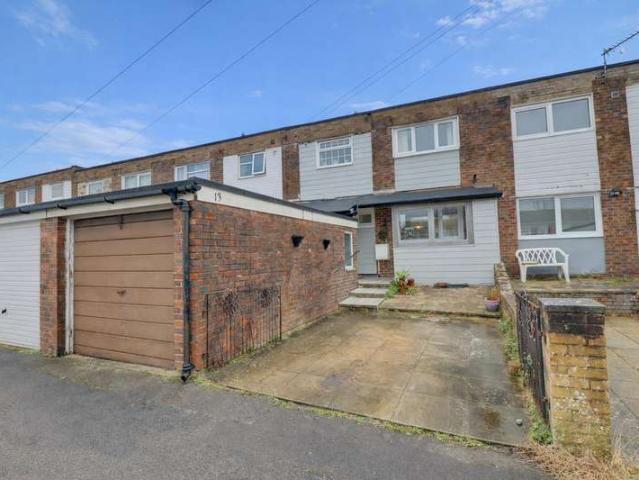 House for sale in Spring Vale, Hampshire