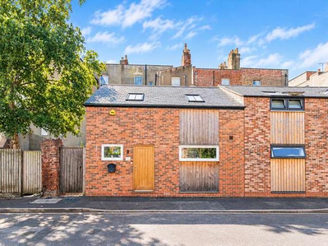 House for sale in Montpellier, Golden Valley